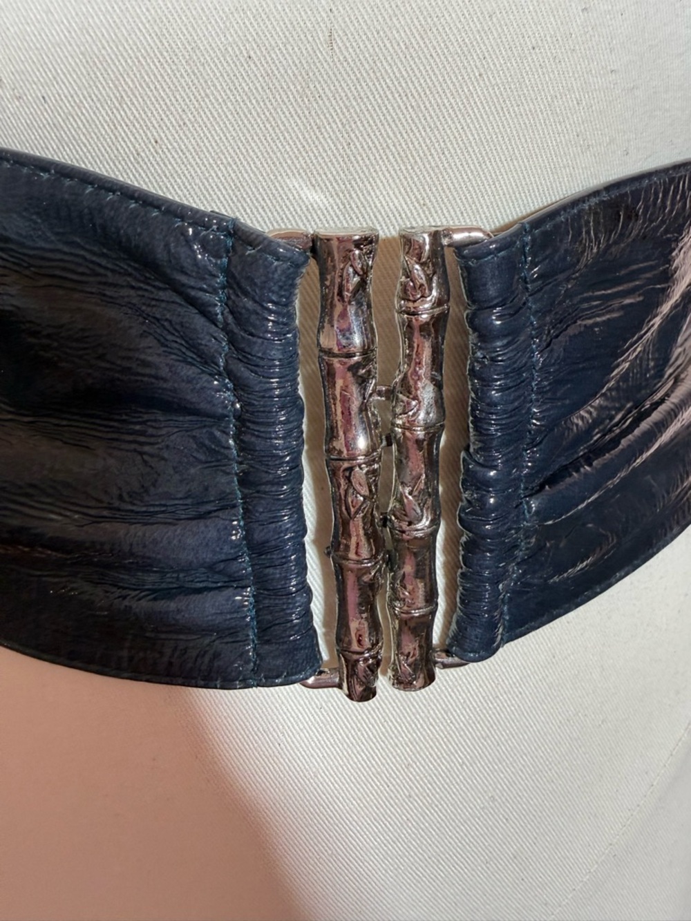 Vintage 1970's Modernist Silver bamboo Navy Blue Paten Leather Corset Wide Belt - Picture 15 of 17
